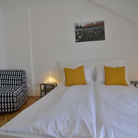 Apartman Lena Ðakovo Exterior foto