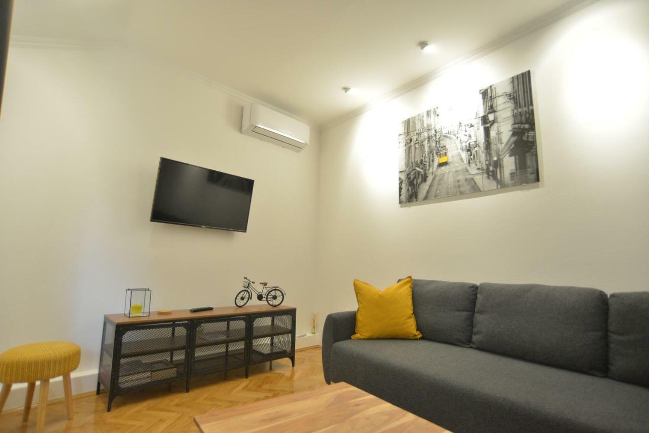 Apartman Lena Ðakovo Exterior foto